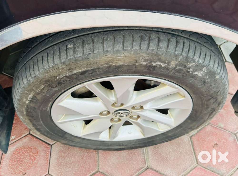 Toyota Innova Crysta 2.4 V 7 Str, 2017, Diesel
