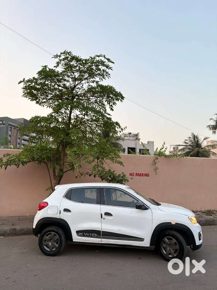 Renault Kwid Mint Condition 20+ Mileage, 25k Dp