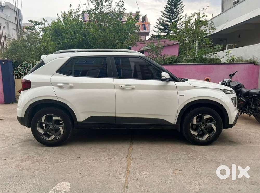 Hyundai Venue 2021 Goverment Officer Vehicle