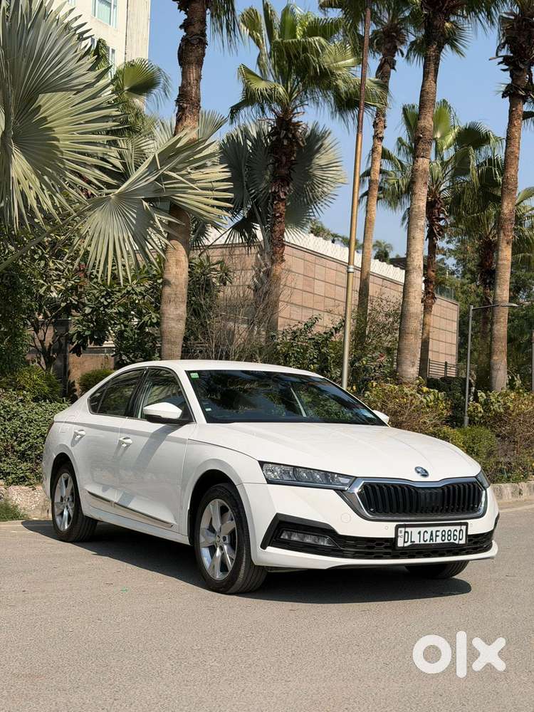 Skoda Octavia 2.0 Style Tsi At, 2022, Petrol