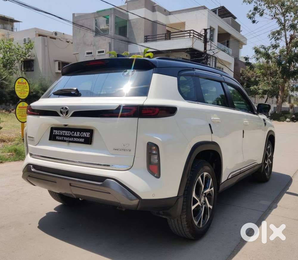 Toyota Urban Cruiser Hyryder 1.5 V Neo Drive, 2024, Petrol