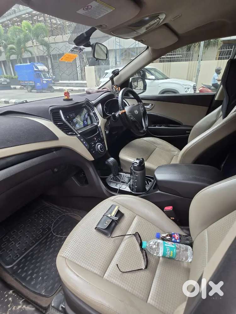 Hyundai Santa Fe 2.2l Awd (push Button Start With Keyless Entry)