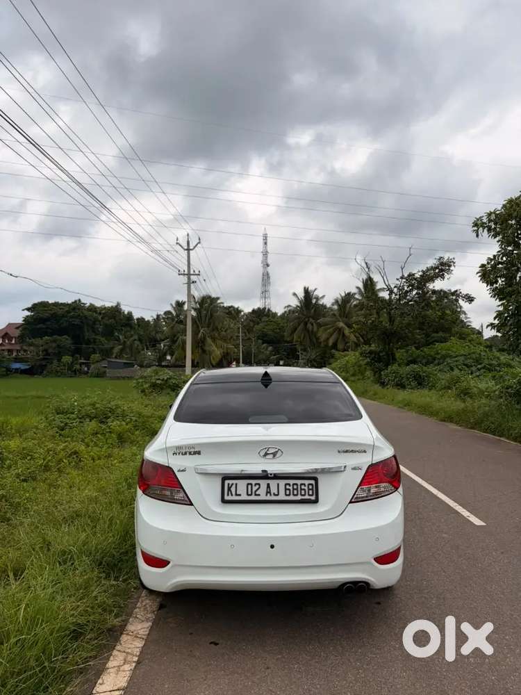 Hyundai Verna 2012 Diesel 162000 Km Driven
