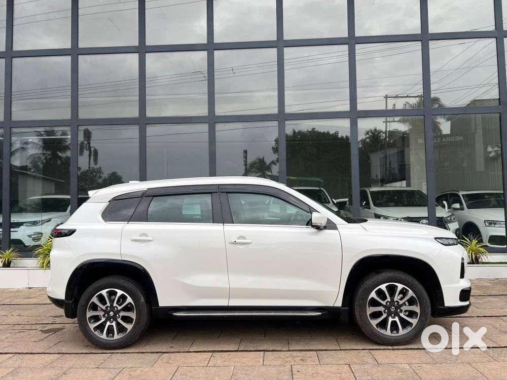 Maruti Suzuki Grand Vitara 1.5 Alpha Plus Intelligent Hybrid Ecvt, 2..