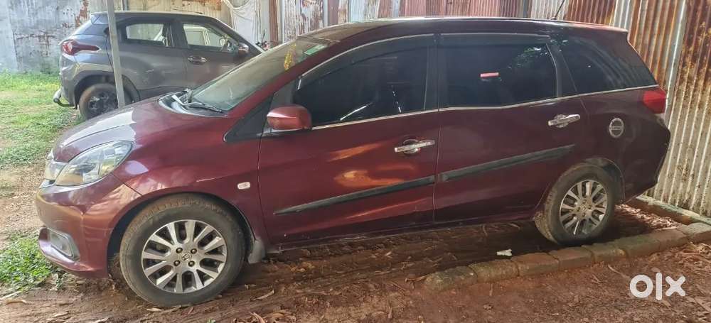 Honda Mobilio 2016 Diesel Well Maintained