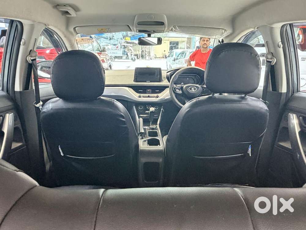 Tata Nexon 1.2 Revotron Xma Amt (s), 2023, Petrol