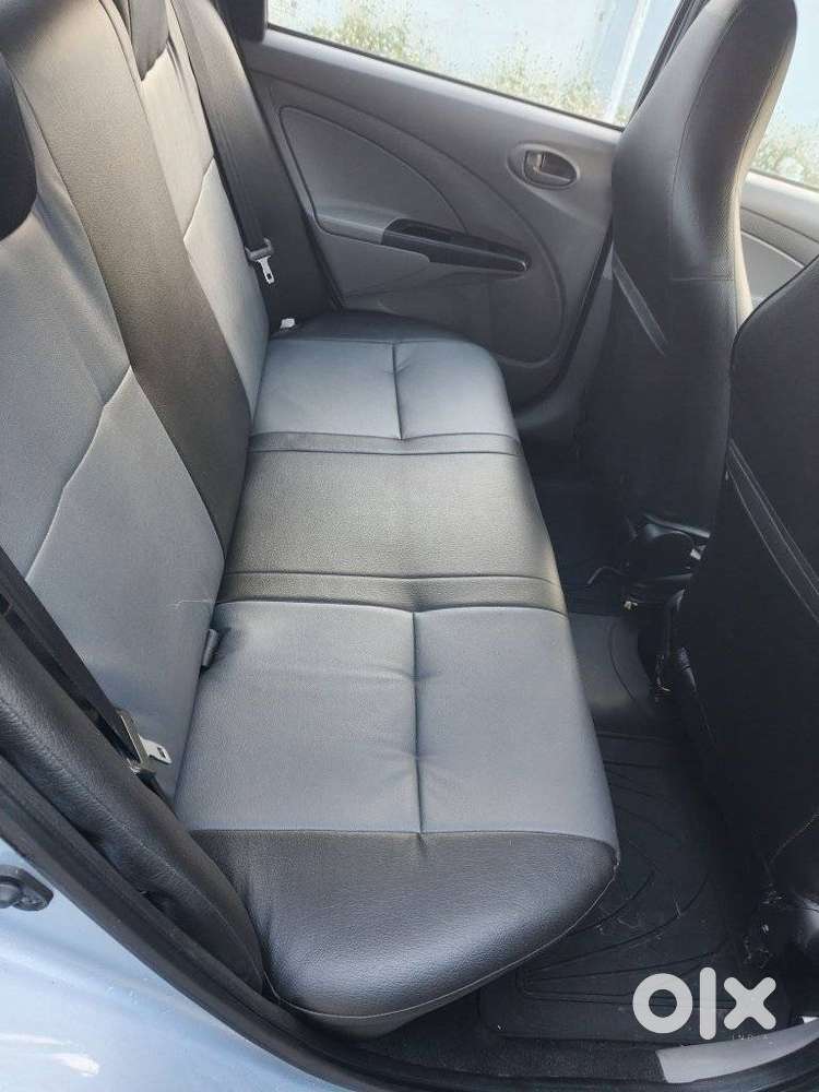 Toyota Etios 2010-2012 G, 2011, Petrol