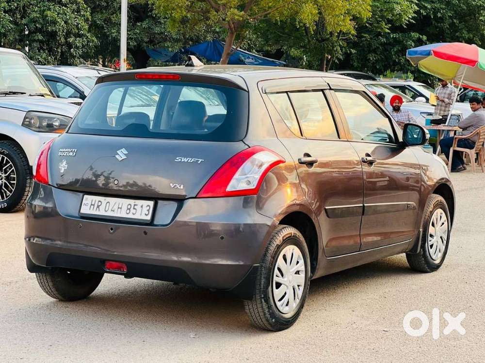 Maruti Suzuki Swift Vxi + Manual, 2017, Petrol