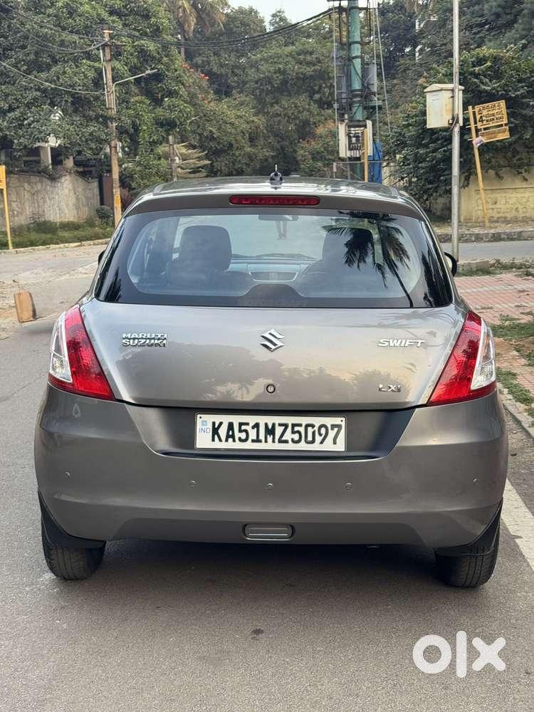 Maruti Suzuki Swift Lxi Optional-o, 2015, Petrol