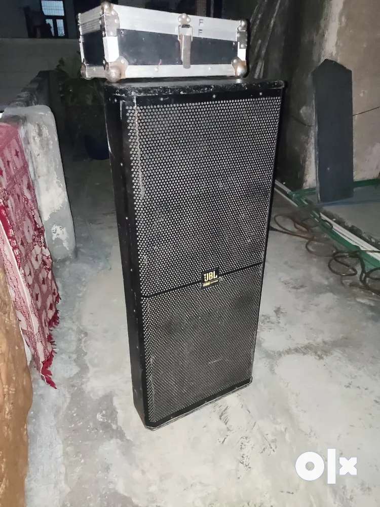 Dj line clearance array olx