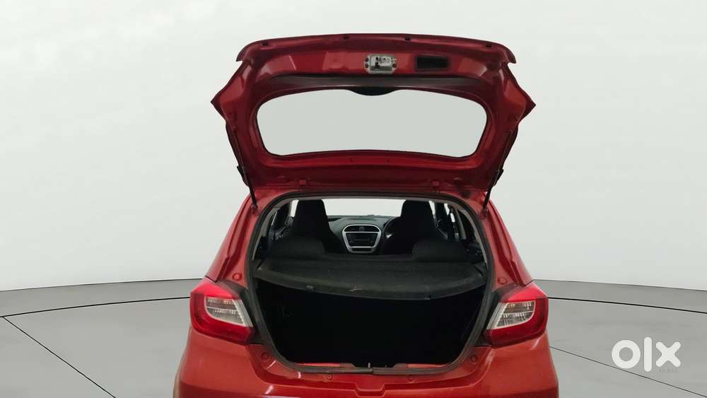 Tata Tiago 1.2 Revotron Xt, 2016, Petrol