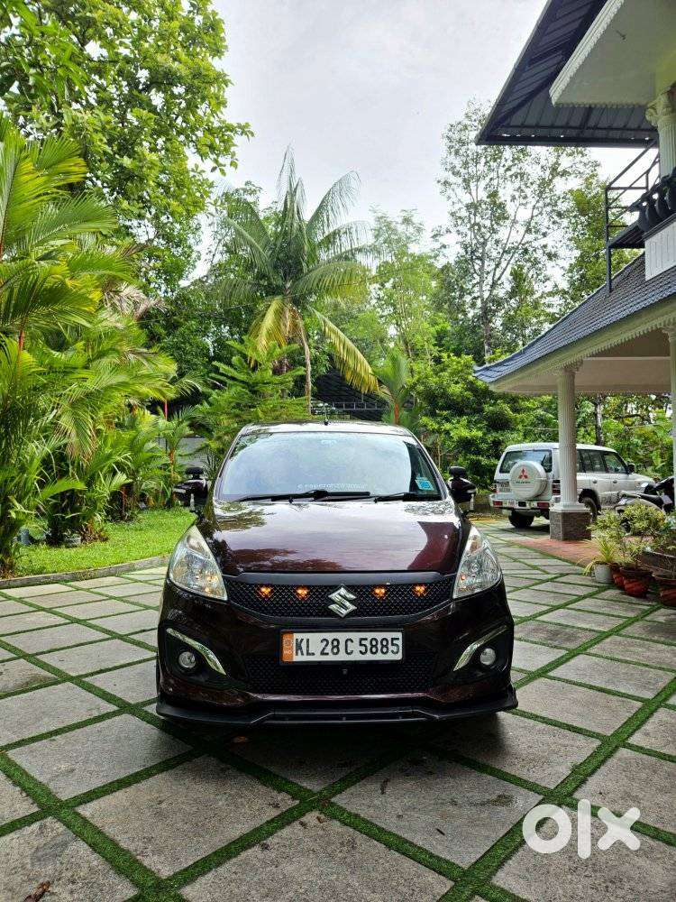 Maruti Suzuki Ertiga Vxi Abs Bs Iv, 2017, Petrol