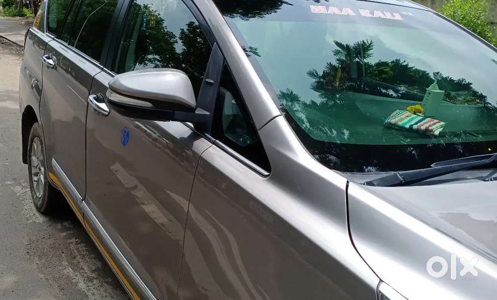 Toyota Innova Crysta 2016