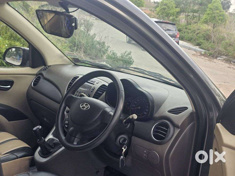 Hyundai I10 Sportz, 2012, Petrol