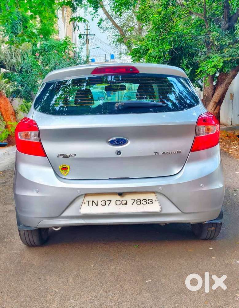 2016 Ford Figo Titanium Petrol (ing - Silver )