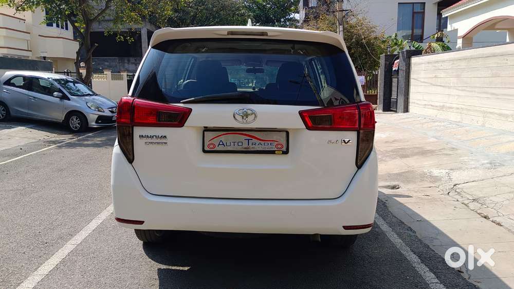 Toyota Innova Crysta 2.4 V, 2017, Diesel