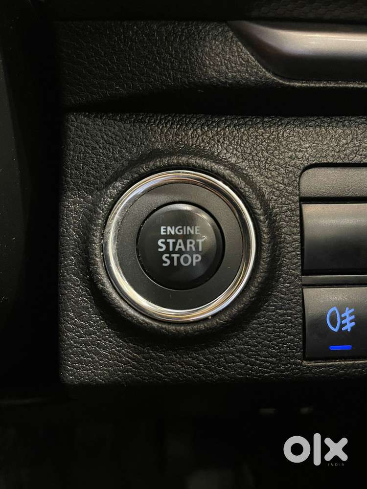 Maruti Suzuki Brezza 1.5 Zxi Smart Hybrid, 2023, Petrol