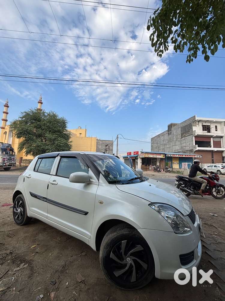Maruti Swift 1.3 Lxi 2010