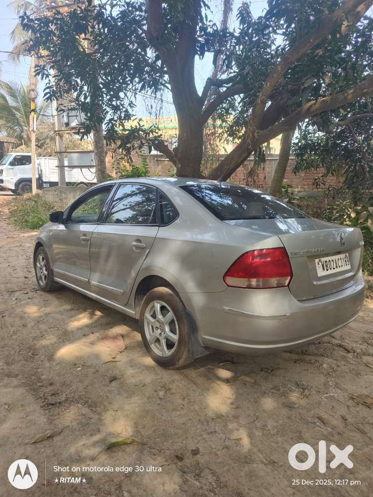 Volkswagen Vento 1.5 Highline Plus At 16 Alloy, 2013, Diesel