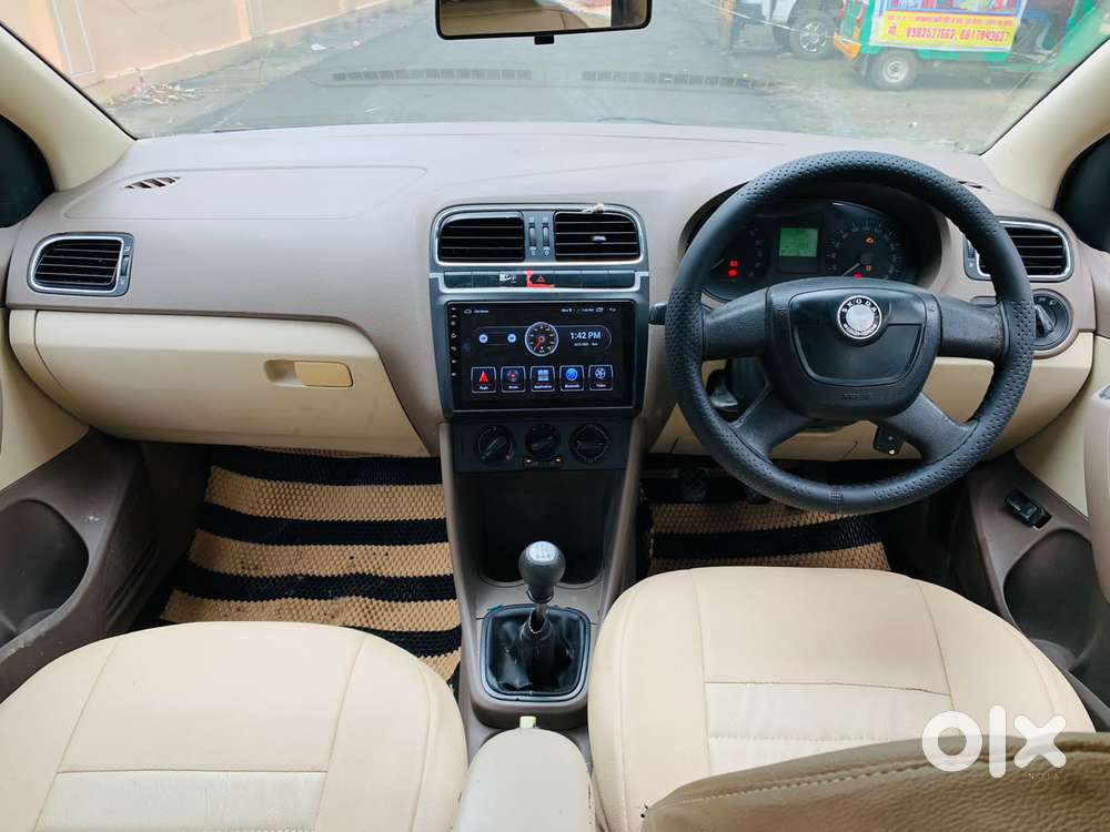 Skoda Rapid Elegance 1.6 Tdi Cr Manual, 2013, Diesel