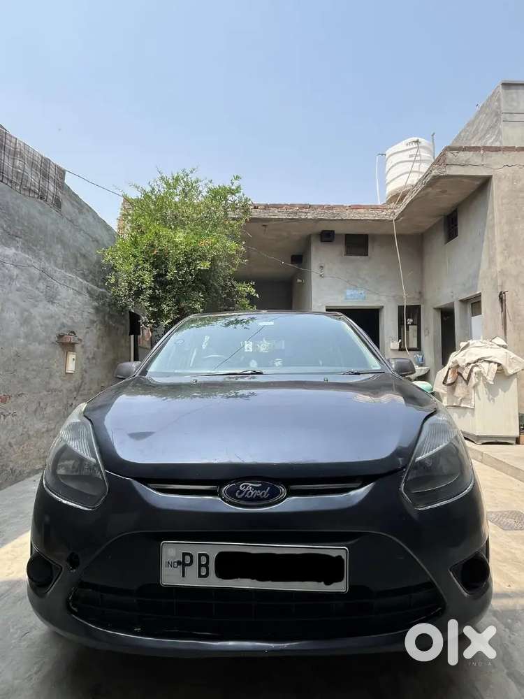 Ford Figo Diesel Zxi 2012