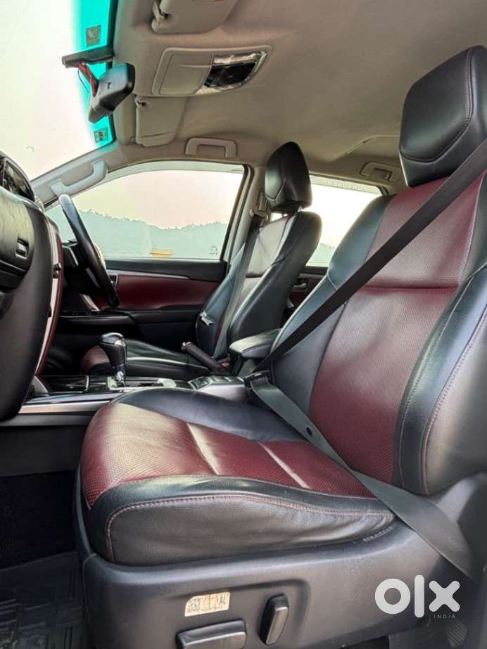 Toyota Fortuner Legender 4x2 At 2.8, 2022, Diesel