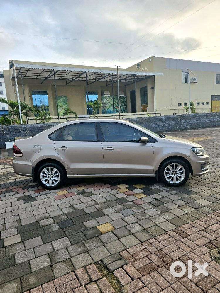 Volkswagen Vento 1.2 Tsi Highline Plus At, 2015, Petrol