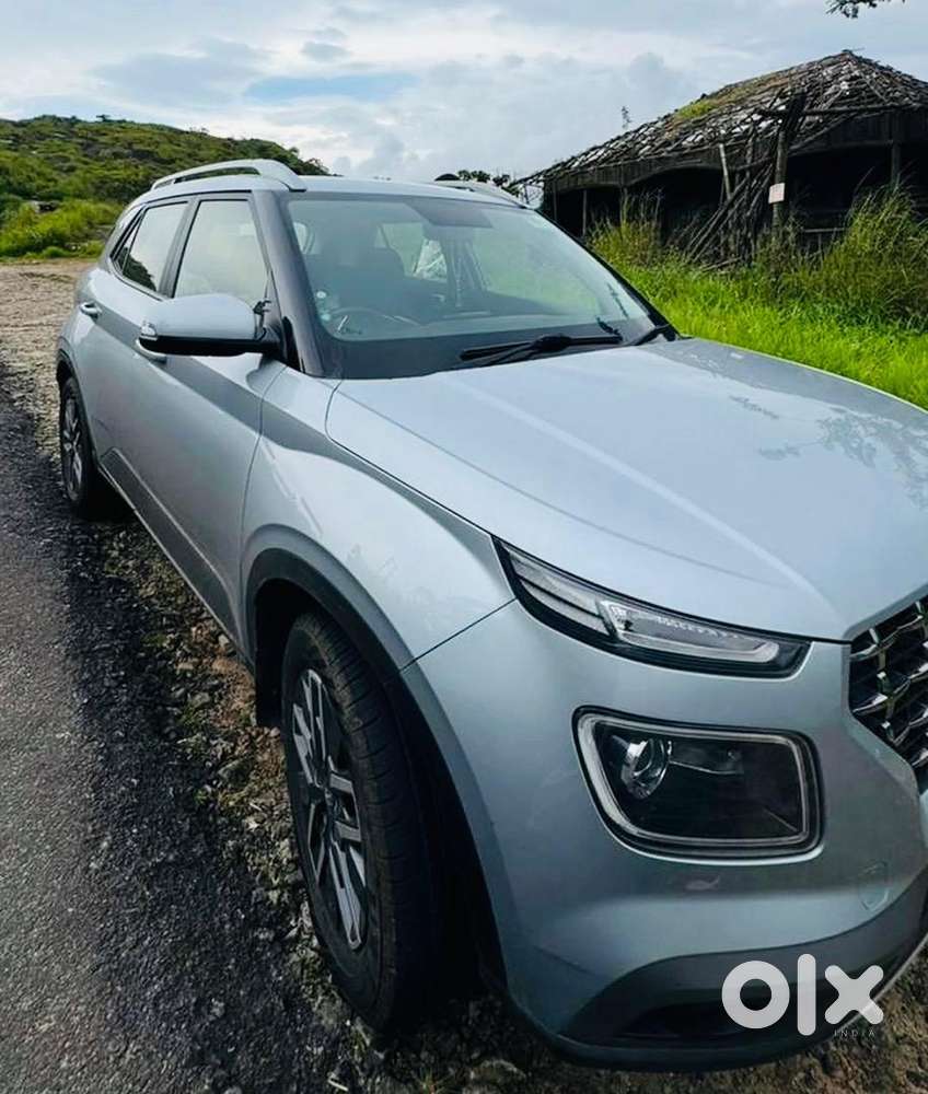 2022 Hyundai Venue Sx Diesel  Sunrooffull Insurance Till 2027