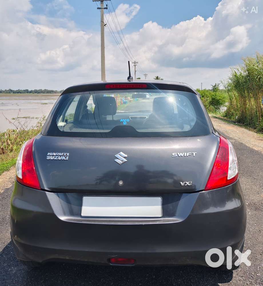 Maruti Suzuki Swift Vxi 1.2 Abs Bs-iv, 2015, Petrol