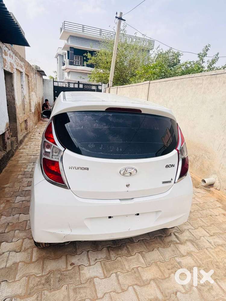 Hyundai Eon Petrol 2013 Year