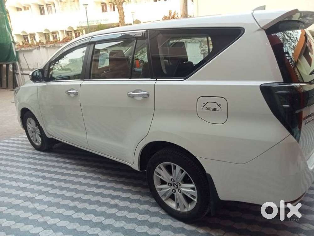Toyota Innova Crysta 2.8 Zx At 7 Seater, 2019, Diesel