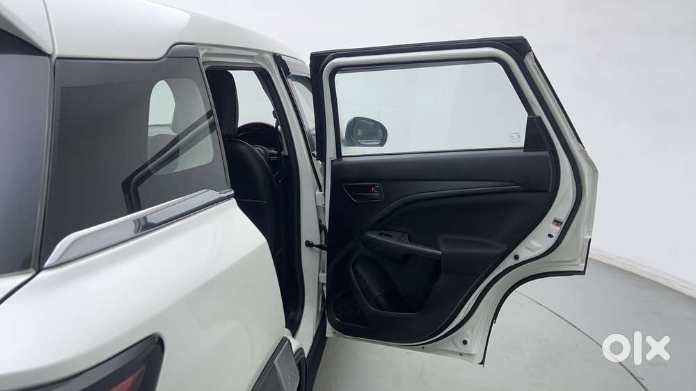 Maruti Suzuki Brezza Vxi At, 2023, Petrol