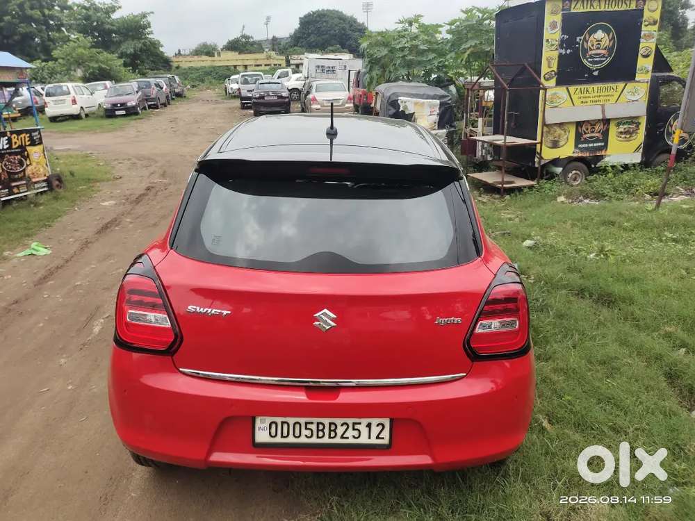 Maruti Suzuki Swift 2021 Dual Tone Black Red