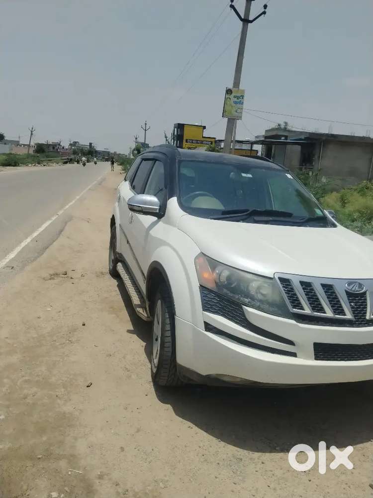 Mahindra Xuv500 2015 Diesel 120000 Km Driven