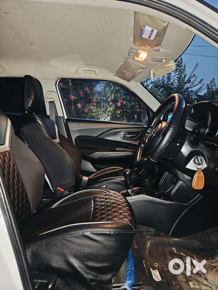 Maruti Suzuki Swift Vxi + Manual, 2024, Petrol