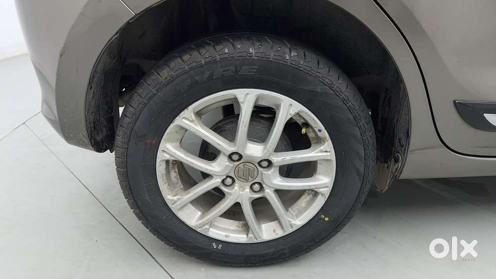Maruti Suzuki Swift 1.3 Zxi, 2022, Petrol