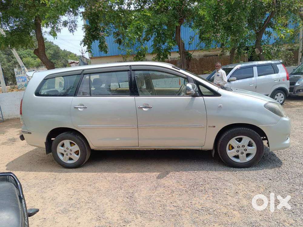 Toyota Innova 2.5 V 7 Str, 2005, Diesel