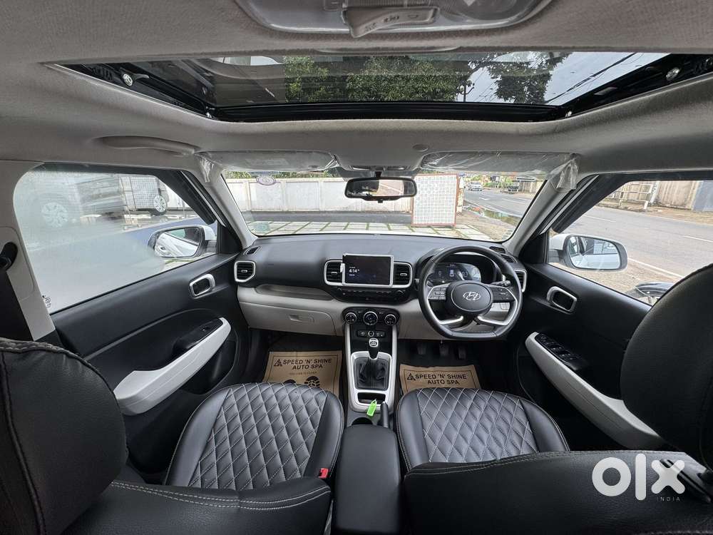 Hyundai Venue Sx 1.2 Mt Knight Edition, 2023, Petrol