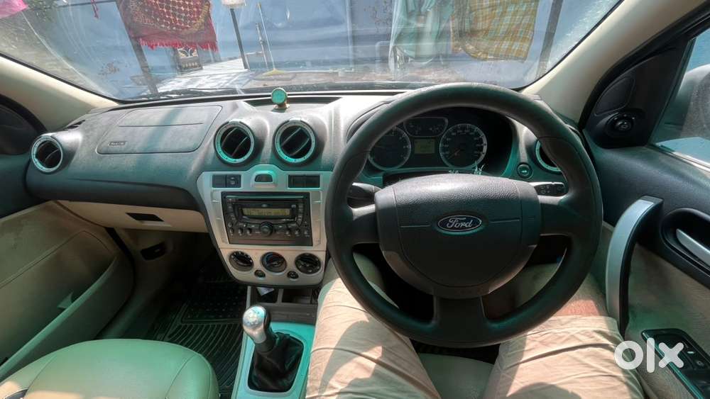 Ford Fiesta 2013 Petrol 112554 Km Driven