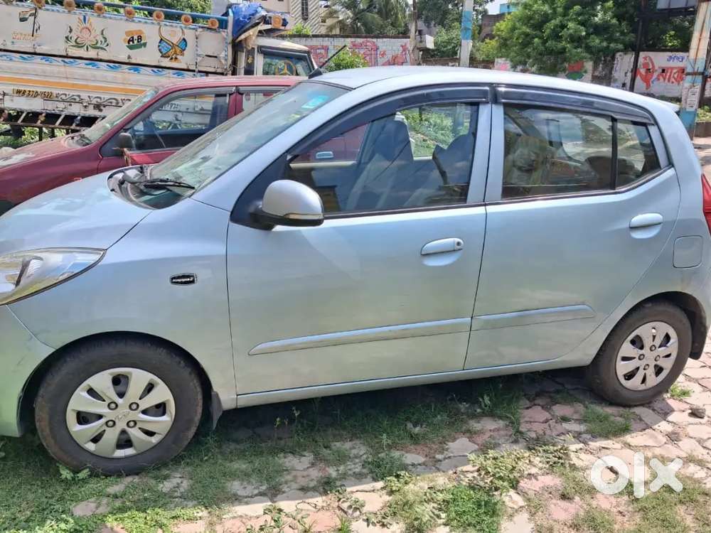 Hyundai I10 Sportz 2011  Excellent Condition  All Papers Updated