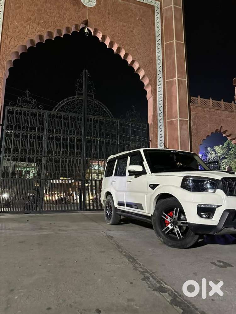 Mahindra Scorpio Classic 2023 Diesel 52000 Km Driven