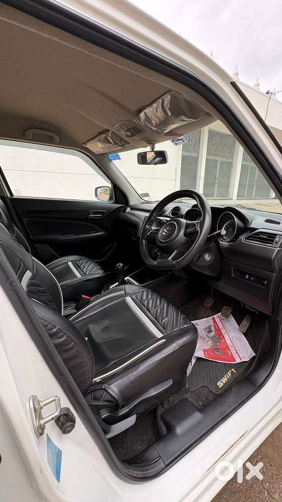 Maruti Suzuki Swift Vxi, 2022, Petrol