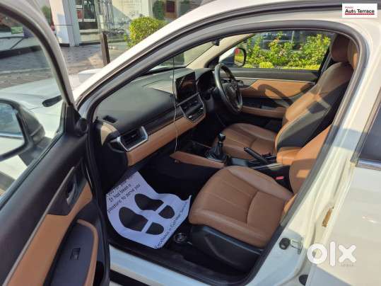 Honda Elevate Zx Cvt, 2023, Petrol