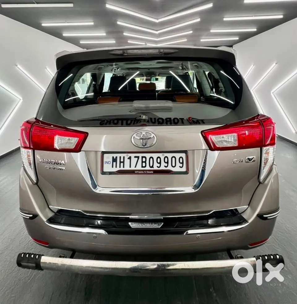 Toyota Innova Crysta 2.4 V 7 Str, 2016, Diesel