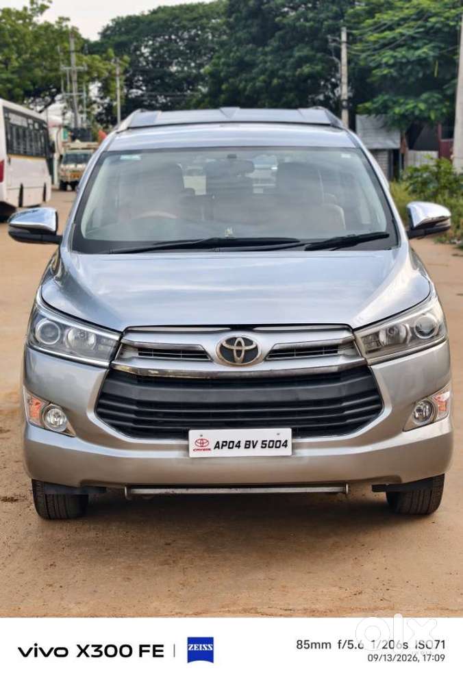 Toyota Innova Crysta 2.4 V 8 Str, 2018, Diesel