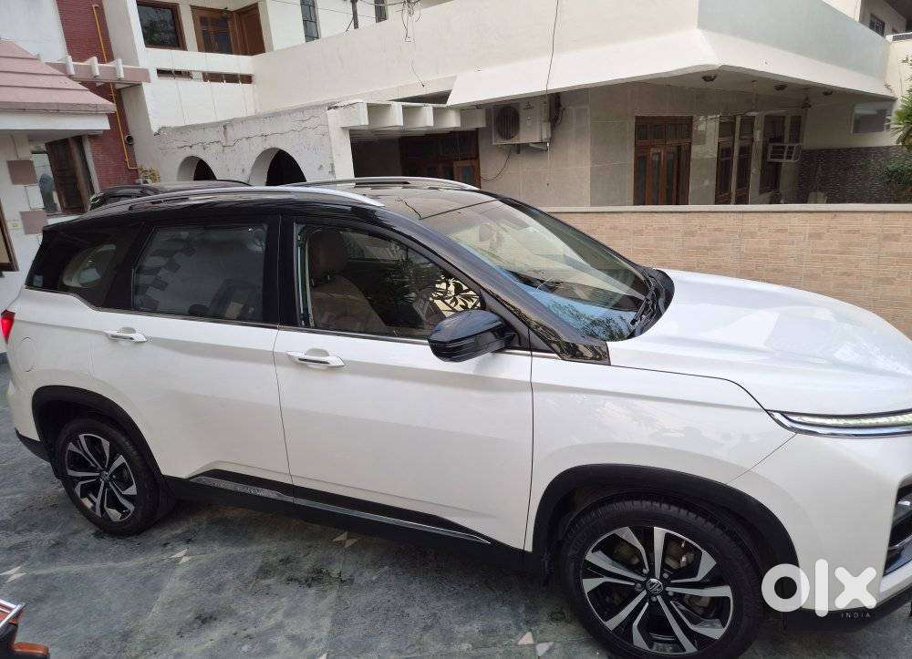 Mg Hector Plus Sharp Pro 1.5 Turbo Petrol Cvt 7 Str, 2023, Petrol