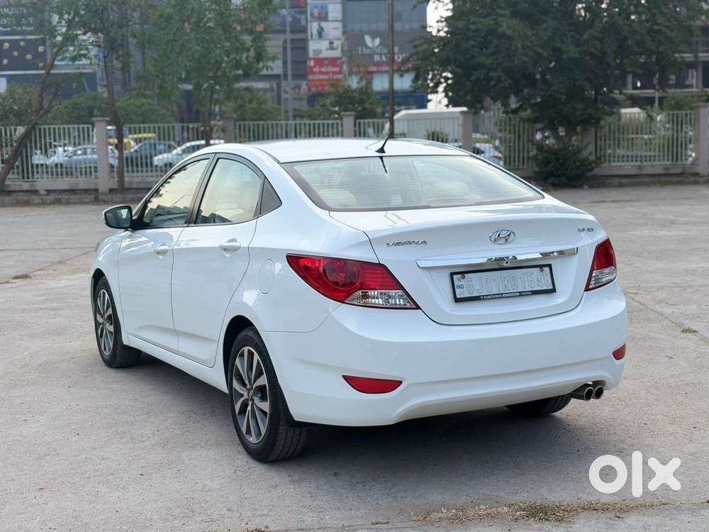 Hyundai Verna Fluidic 1.6 Vtvt Sx, 2013, Petrol