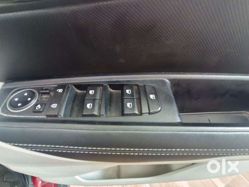 Kia Sonet Htx D, 2023, Petrol