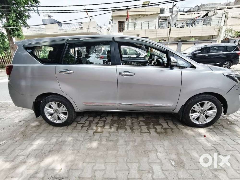 Toyota Innova Crysta 2.8 Z, 2016, Diesel