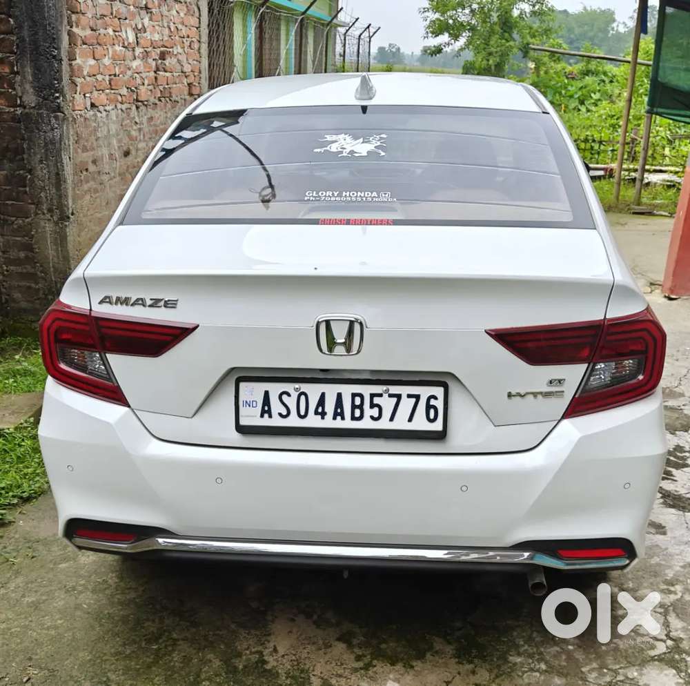Honda Amaze Genuine Car With Company Record And One Hand Car